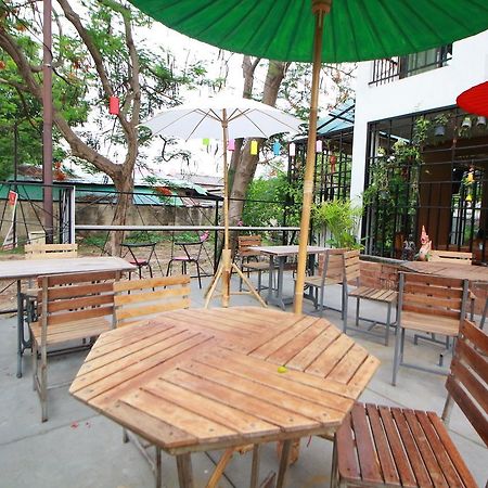 Nakara Boutique Hotel Chiang Mai Buitenkant foto