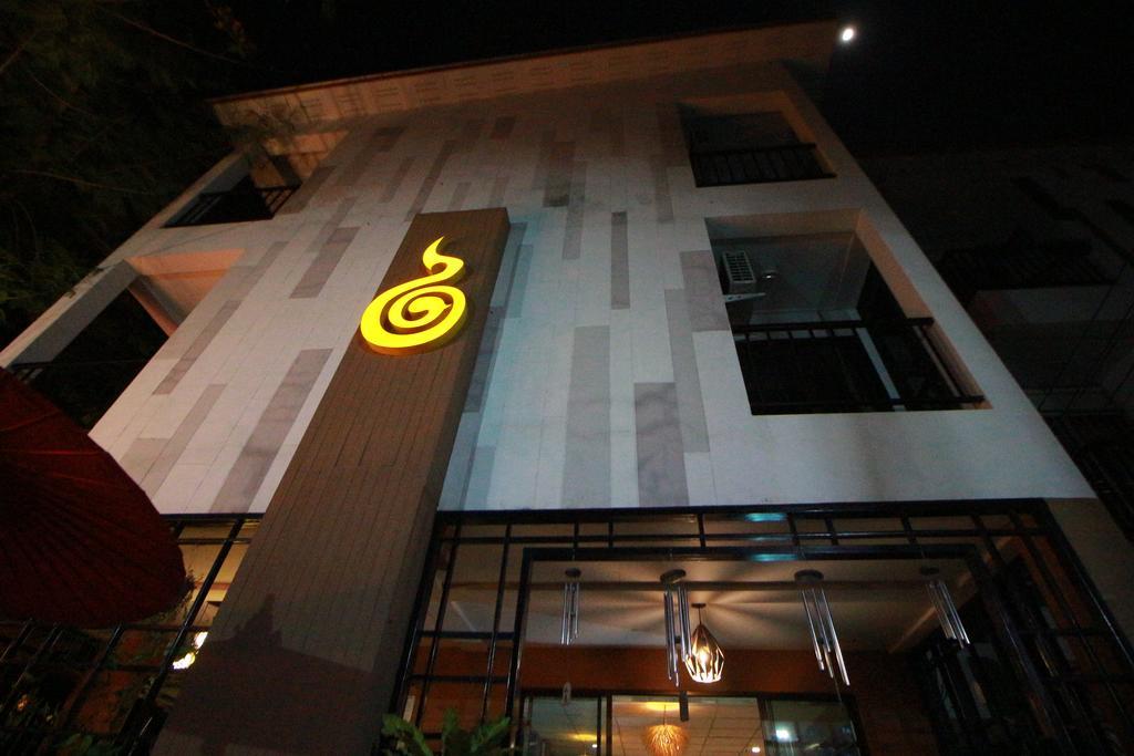 Nakara Boutique Hotel Chiang Mai Buitenkant foto